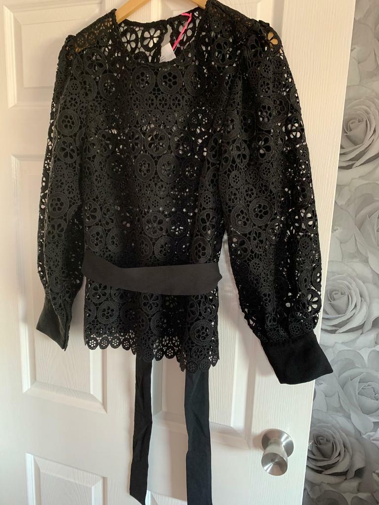 black lace top size 18